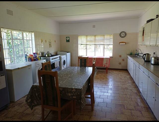 4 BEDROOM HOUSE TO LET IN NELSONIA